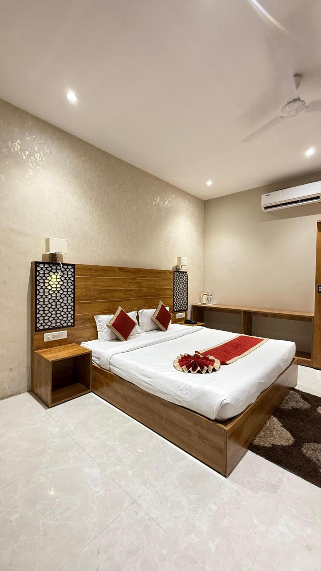 Bilāspur Hotel Emperor Paradise מראה חיצוני תמונה
